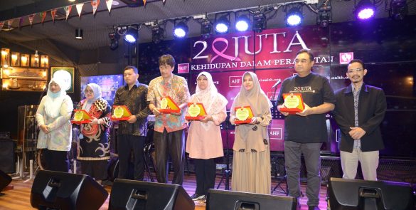 2 Juta Kehidupan dalam Perawatan